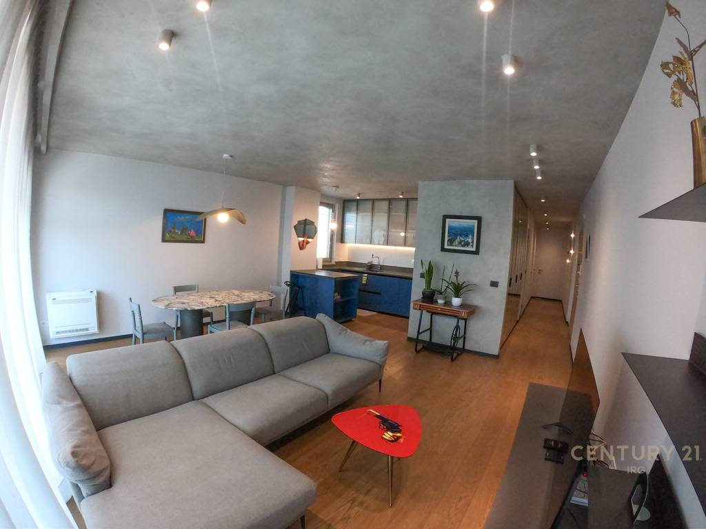 Apartment 3+1 near stadium dinamo!!