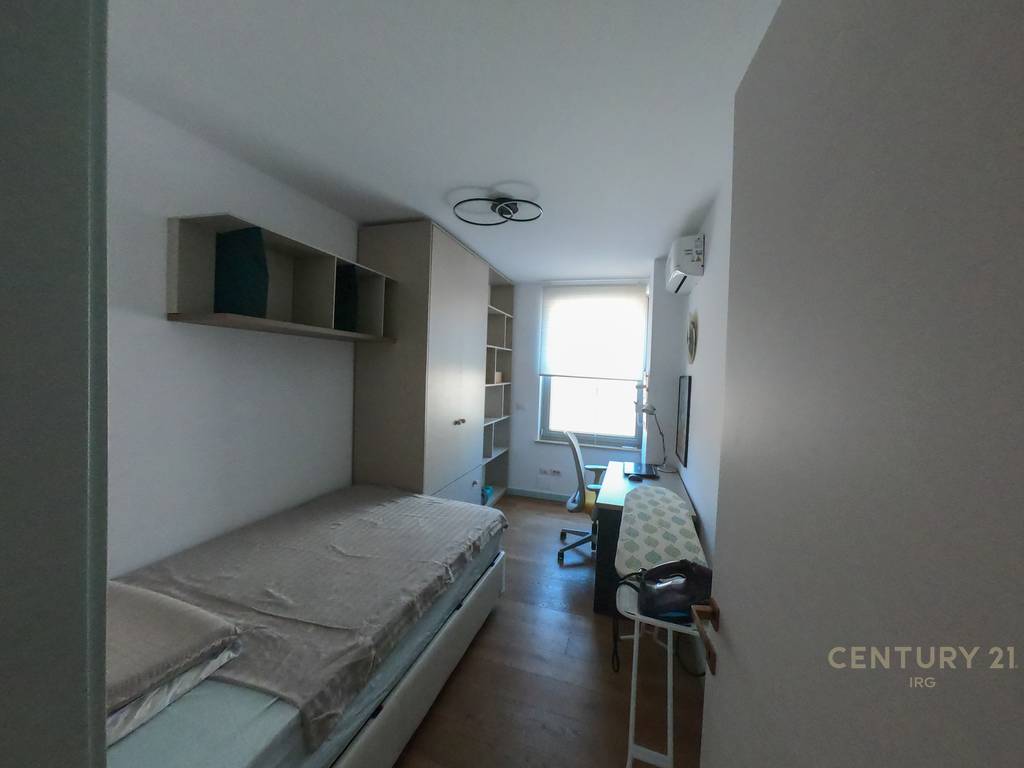 Apartment 3+1 near stadium dinamo!!