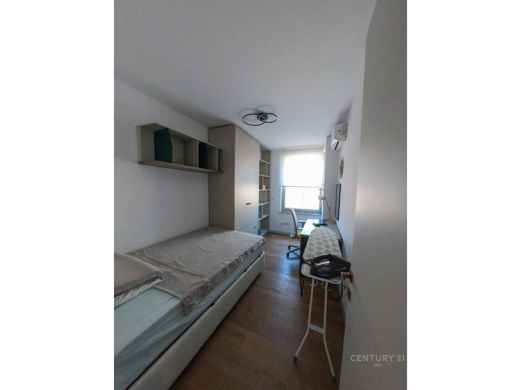 Apartment 3+1 near stadium dinamo!!