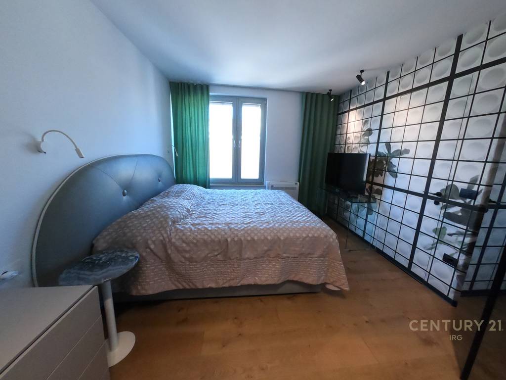 Apartment 3+1 near stadium dinamo!!