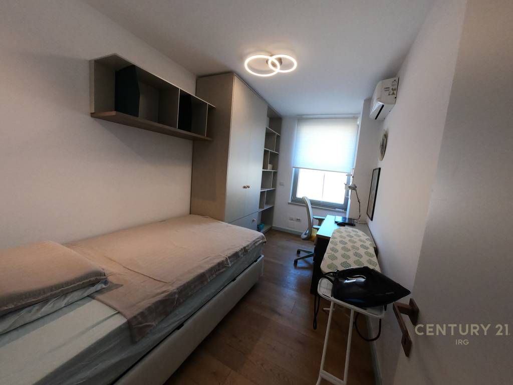 Apartment 3+1 near stadium dinamo!!