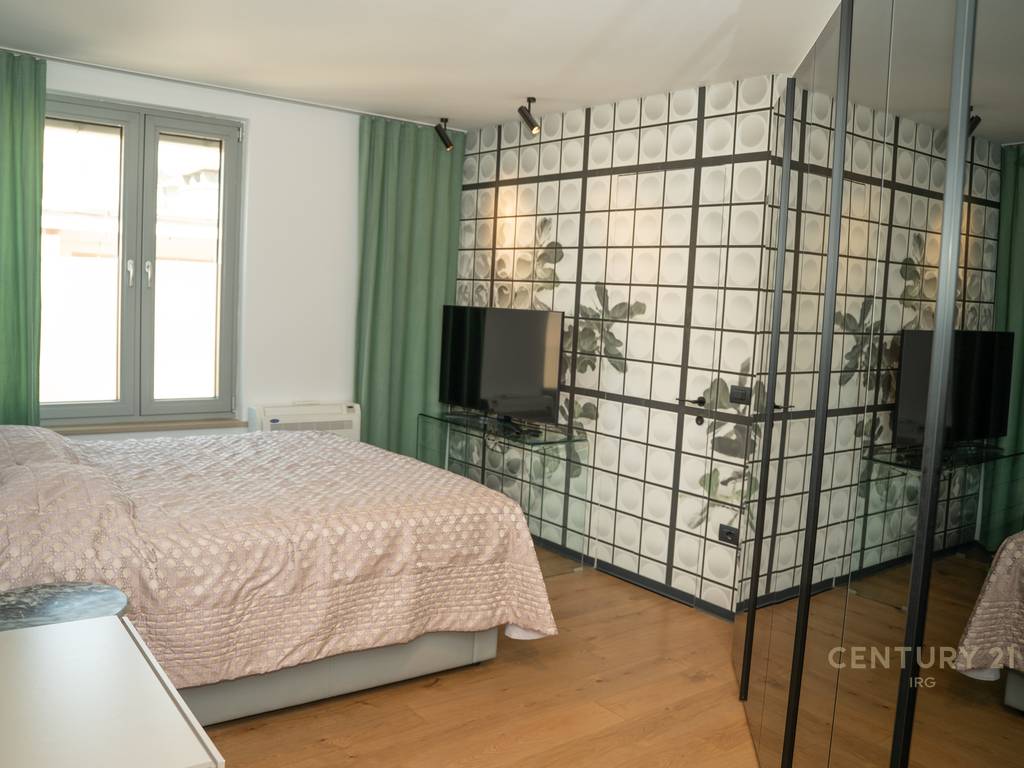 Apartment 3+1 near stadium dinamo!!