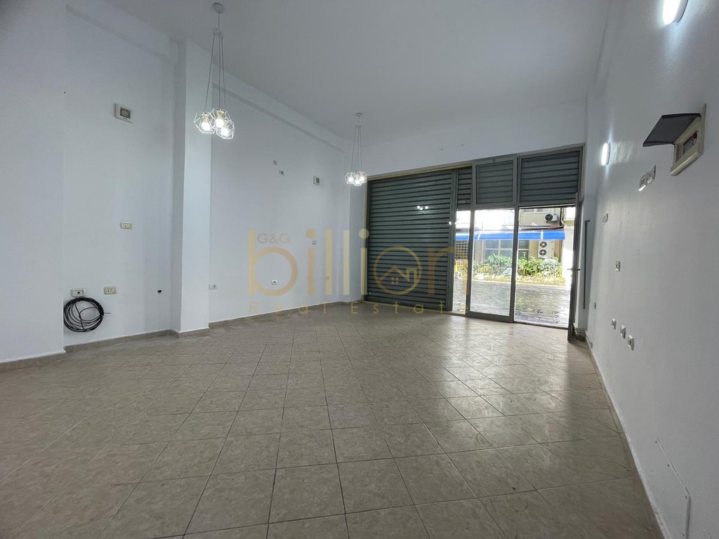Shop for sale in myslym shyr