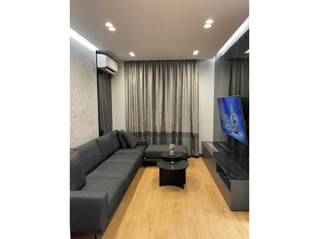 Jepet me qira apartament 2+1 ne qender te tiranes
