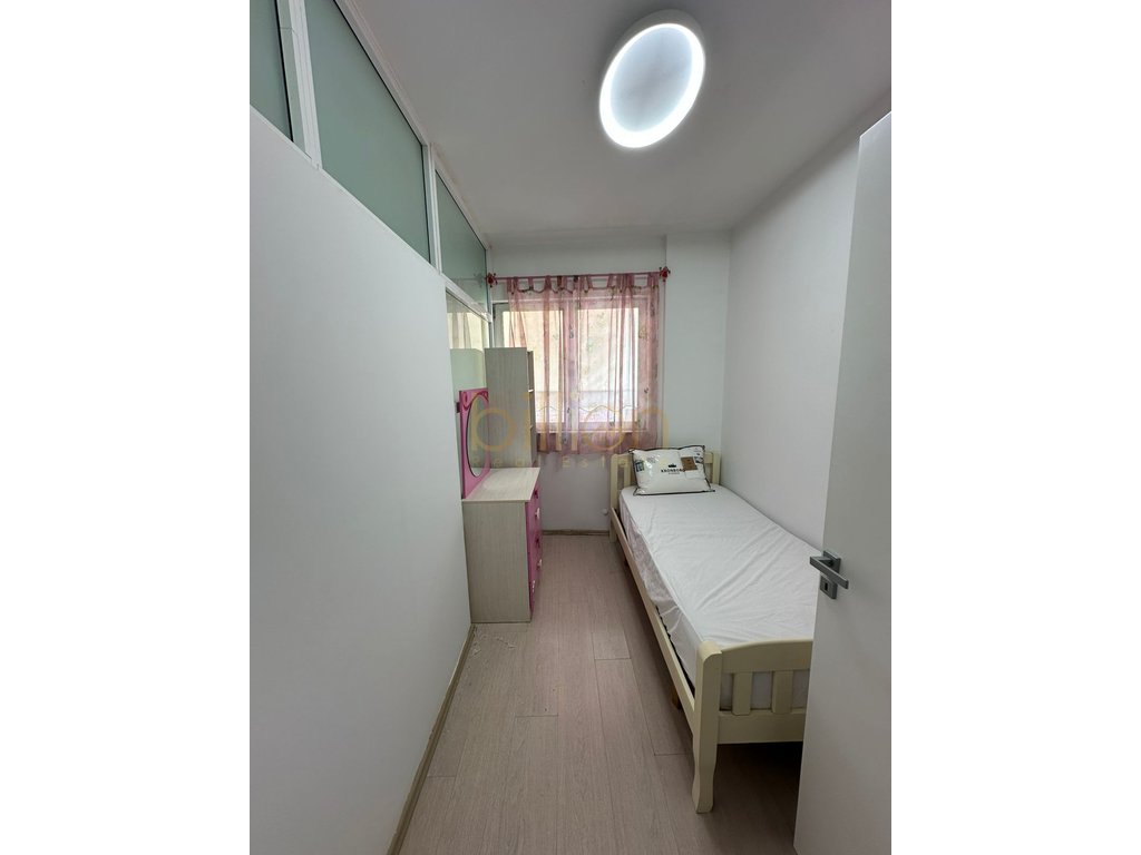 Wohnung zur miete – Pazari i ri, in der nähe von toptani