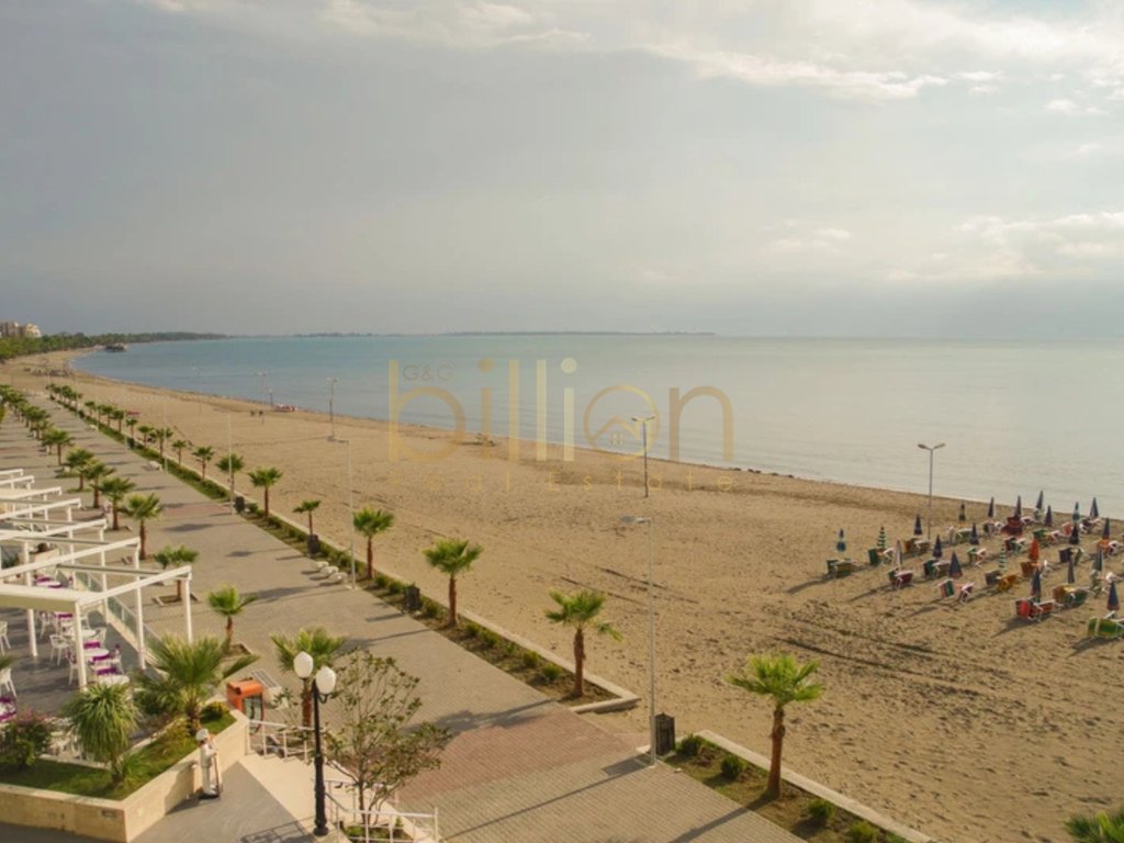 Offer for sale apartments 1+1 and 2+1 in shengjin, first line with sea!