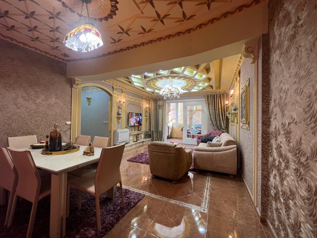 À vendre : Super appartement 3+1+2 à kodra diellit.