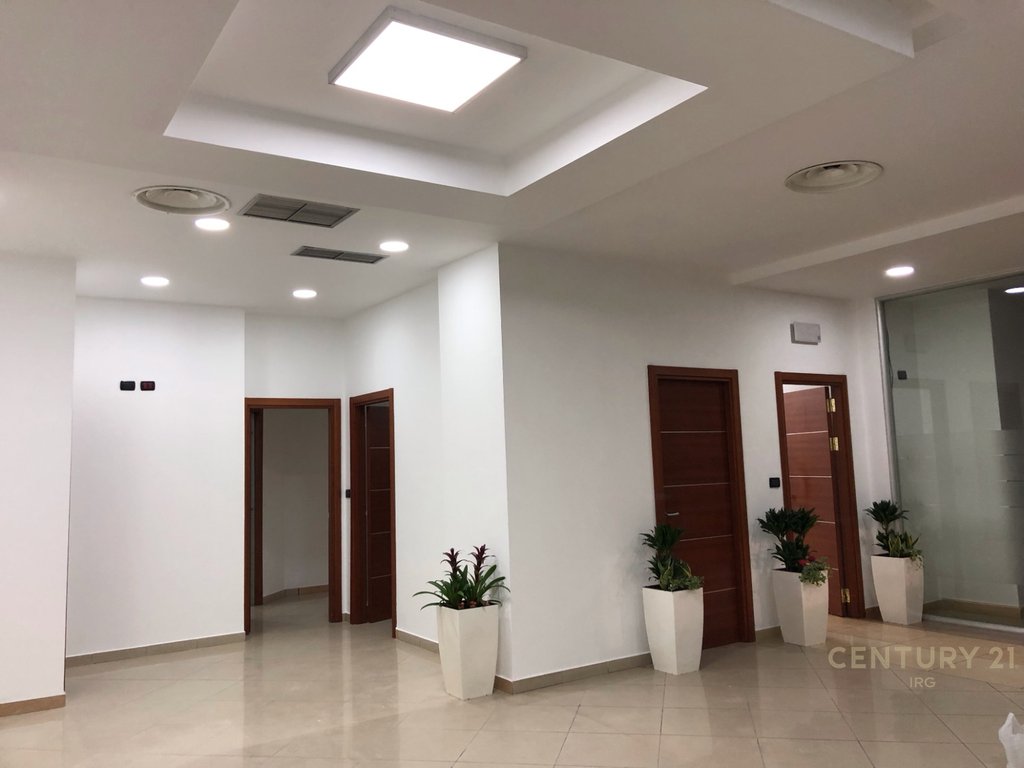 Office for rent in kullat binjake!