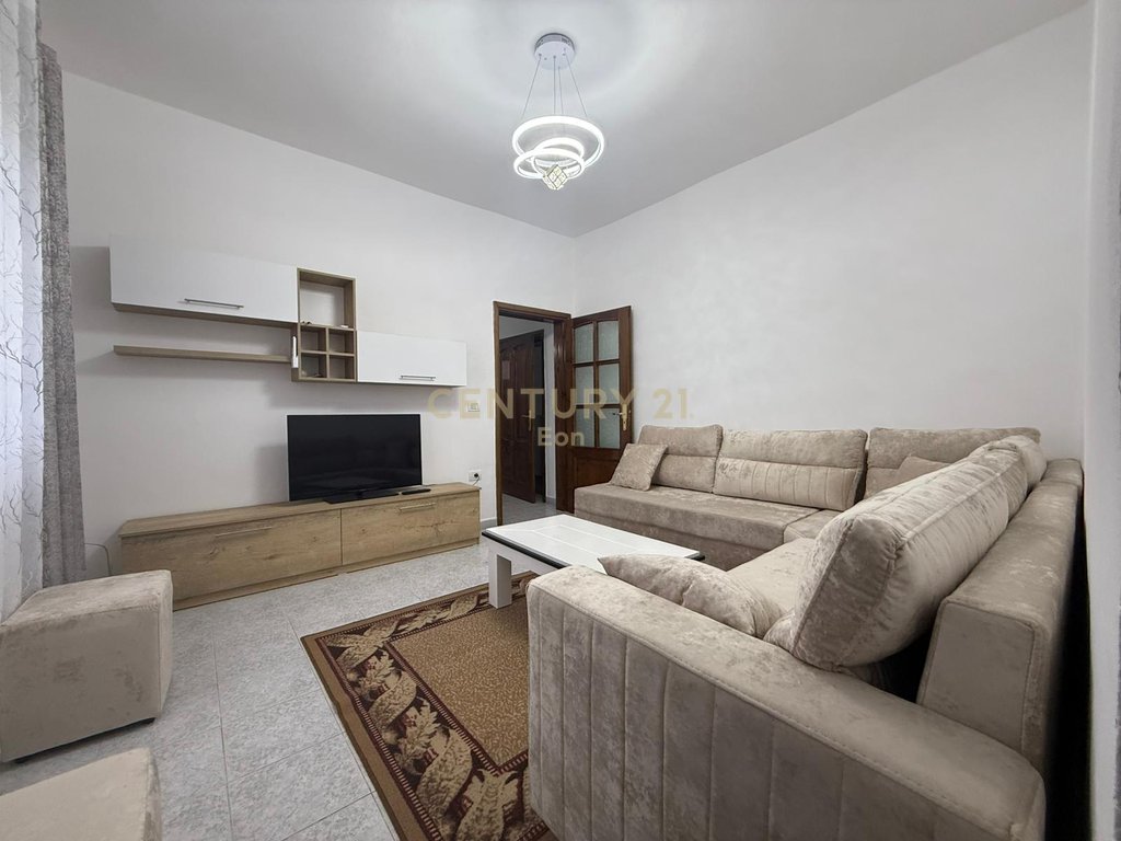 Apartamento 1+1 en alquiler en el barrio nº5, Durrës! (2)
