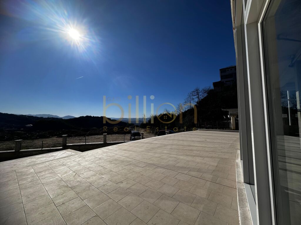Spazio commerciale in vendita a linze!