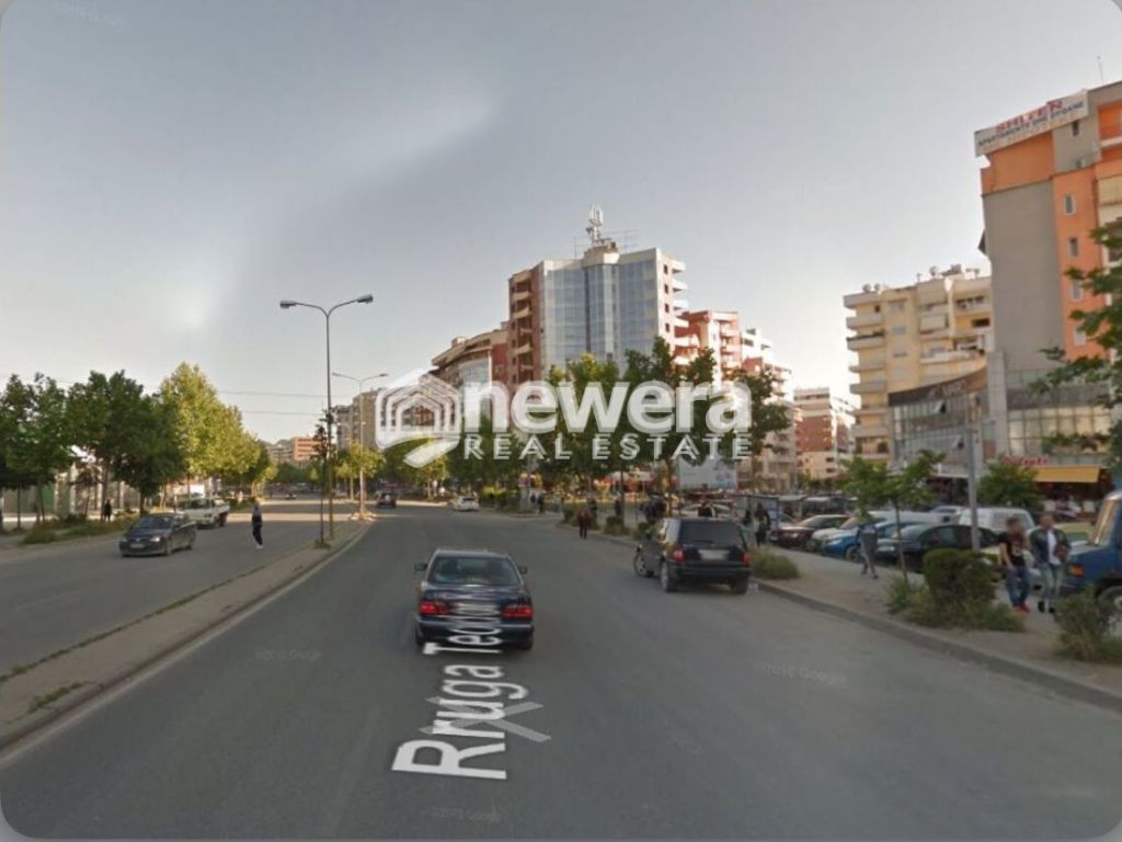 Garages for sale in Astir