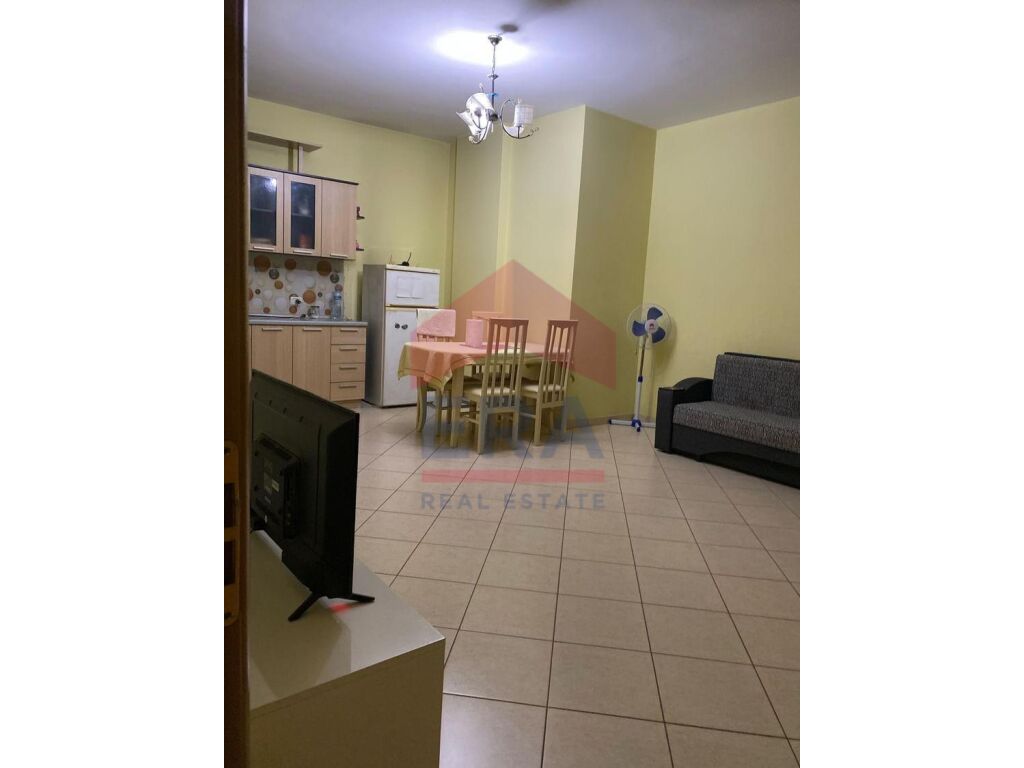 Appartamento 1+1 in vendita (63 metri quadrati) 78.000 eur - perballe kompleksi molla, Astir