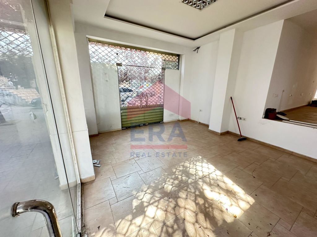 Unidad de negocio / tienda en venta (147.3 metros cuadrados) - Astir, cerca de ozone