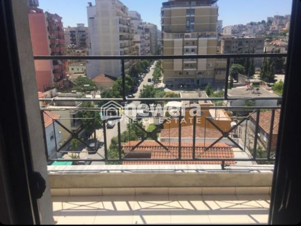 Appartement 1+1 à vendre avec hypothèque à Durrës