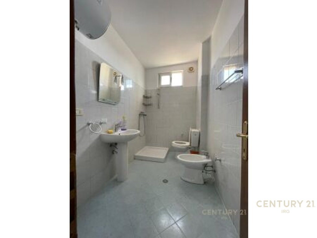 Prane zones se brrylit, studio bosh!