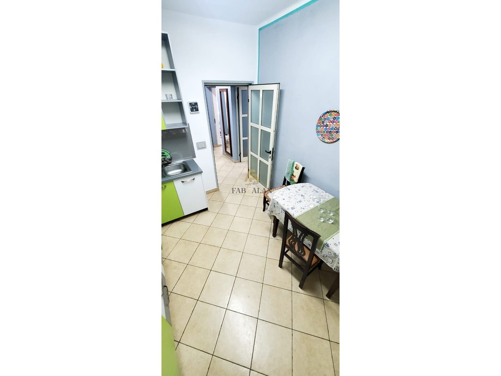 Une rue bardhyl appartement 2+1 à louer!