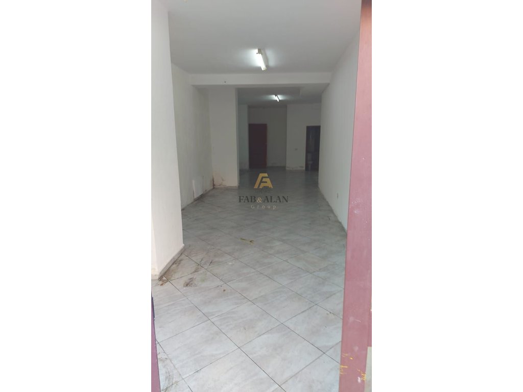 Tek materniteti vjeter ambient biznesi per qera!