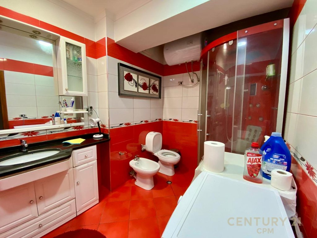 Petro nini shesim apartament 2+1+ambient gatimi i vecuar