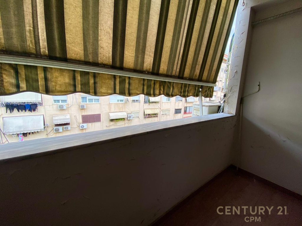 Petro nini shesim apartament 2+1+ambient gatimi i vecuar