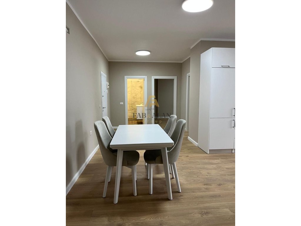 Nuovo appartamento a durres con 3+1+2+veranda in vendita!