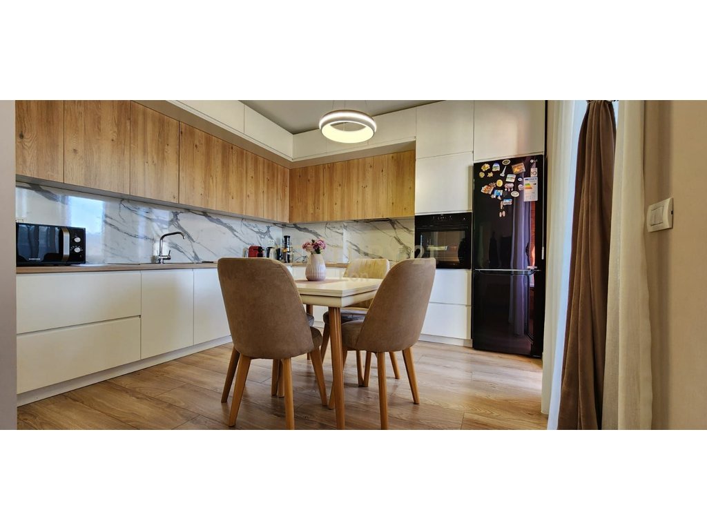 Appartamento 1+1 + veranda in affitto nel quartiere n.6, Durrës!