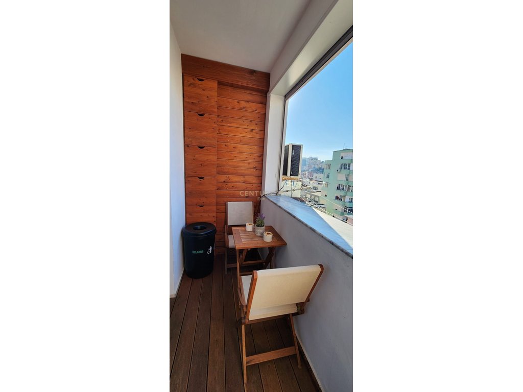 Appartamento 1+1 + veranda in affitto nel quartiere n.6, Durrës!