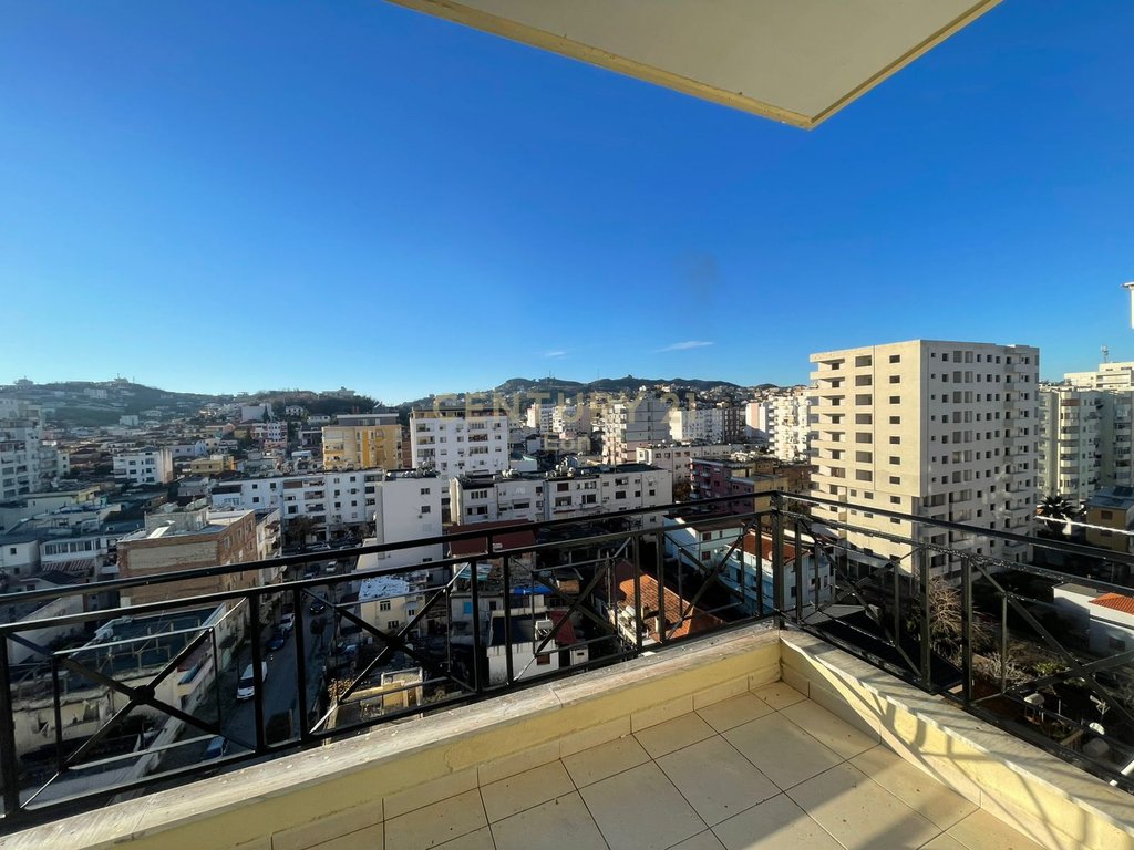 Appartamento 1+1 + veranda in affitto nel quartiere n.6, Durrës!