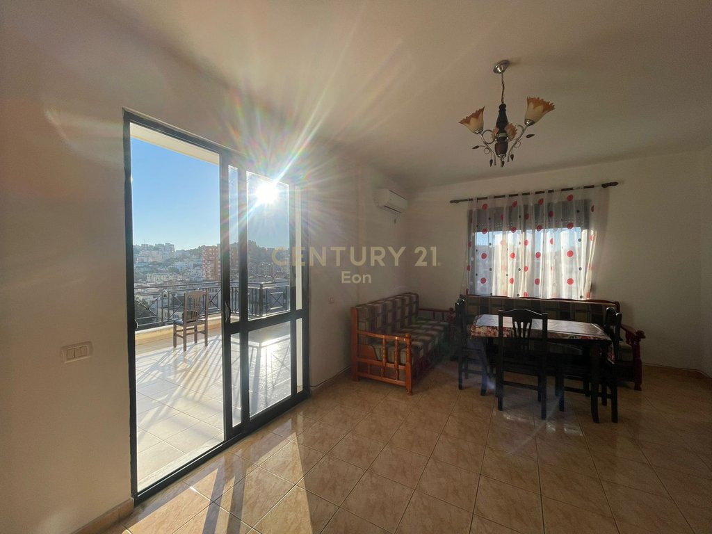 Appartamento 1+1 + veranda in affitto nel quartiere n.6, Durrës!