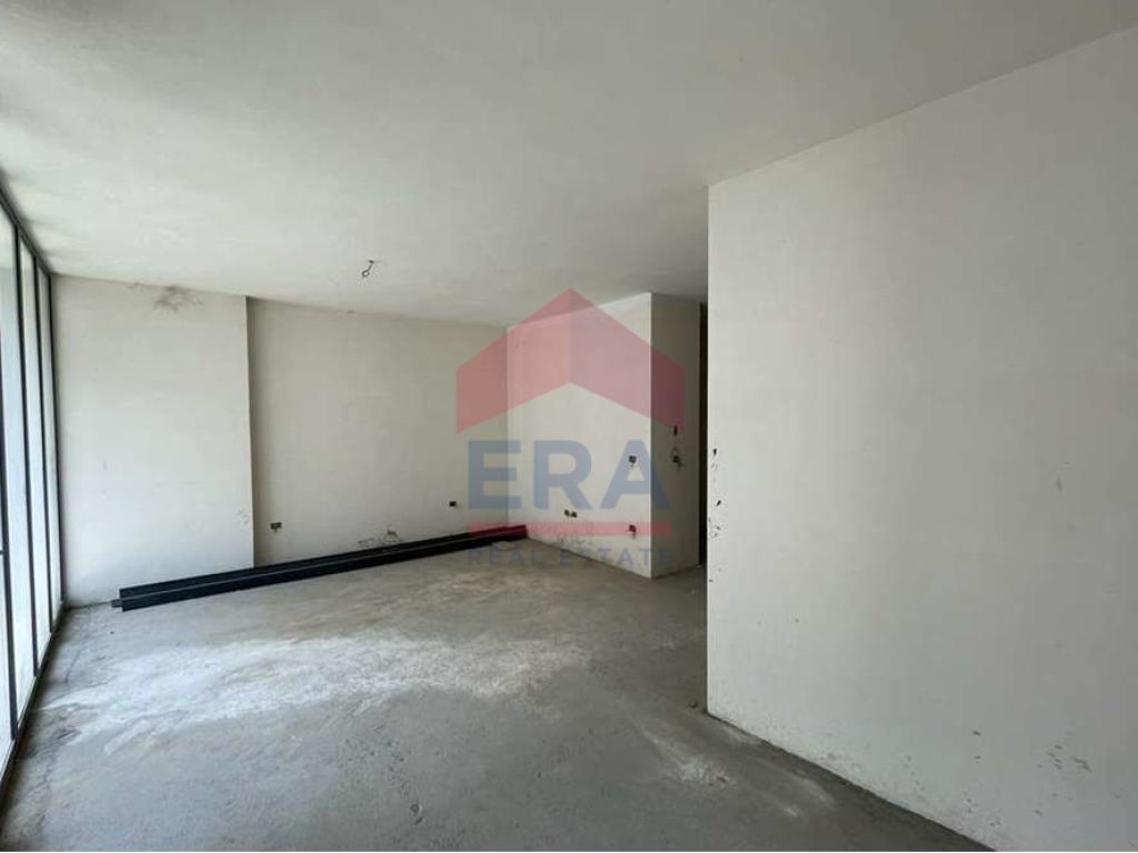 Piso en venta 2+1+2 +garaje, calle dibres (selvia)
