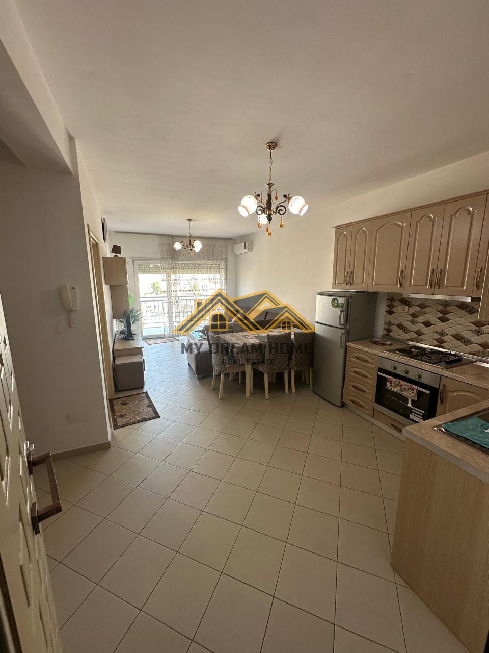 Jepet me qera apartament 1+1 stacioni i pare i plazhit | my dream home real estate - albania