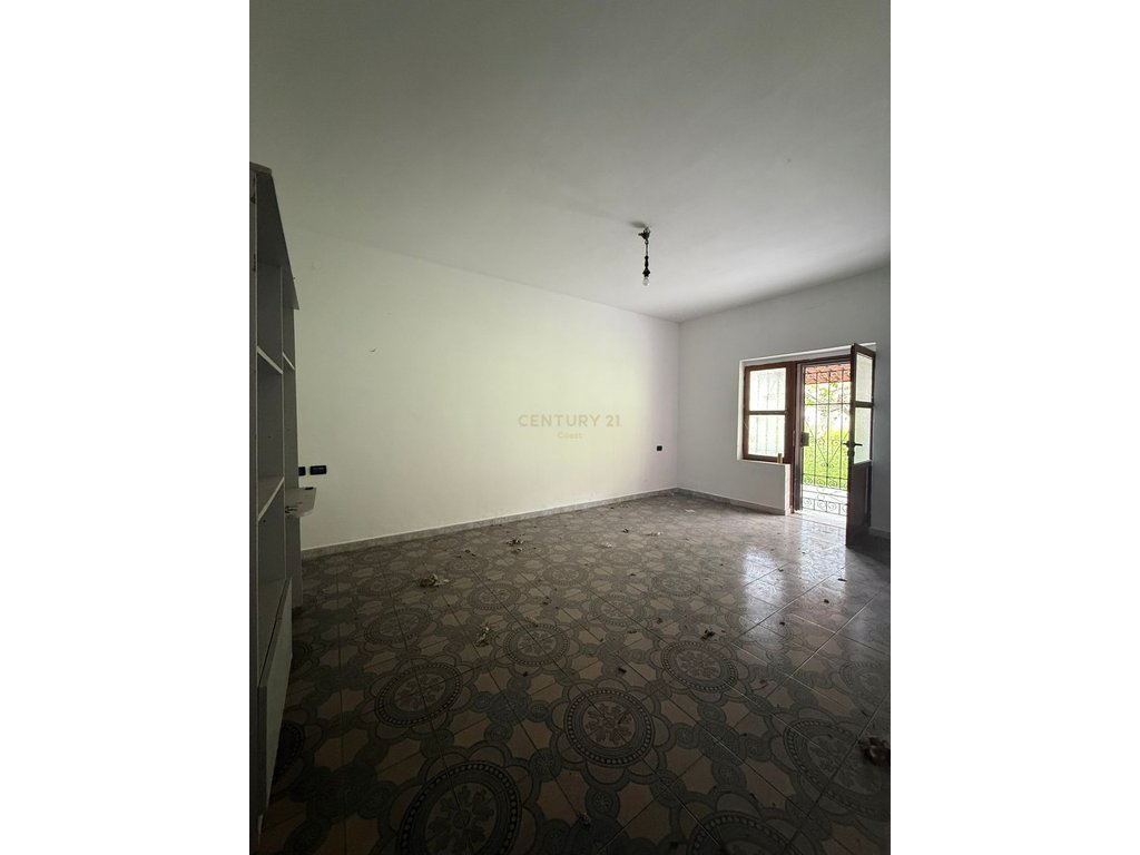 Einfamilienhaus zu verkaufen in fushë të druve, Vlorë!!