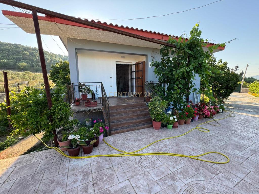 Einfamilienhaus zu verkaufen in fushë të druve, Vlorë!!
