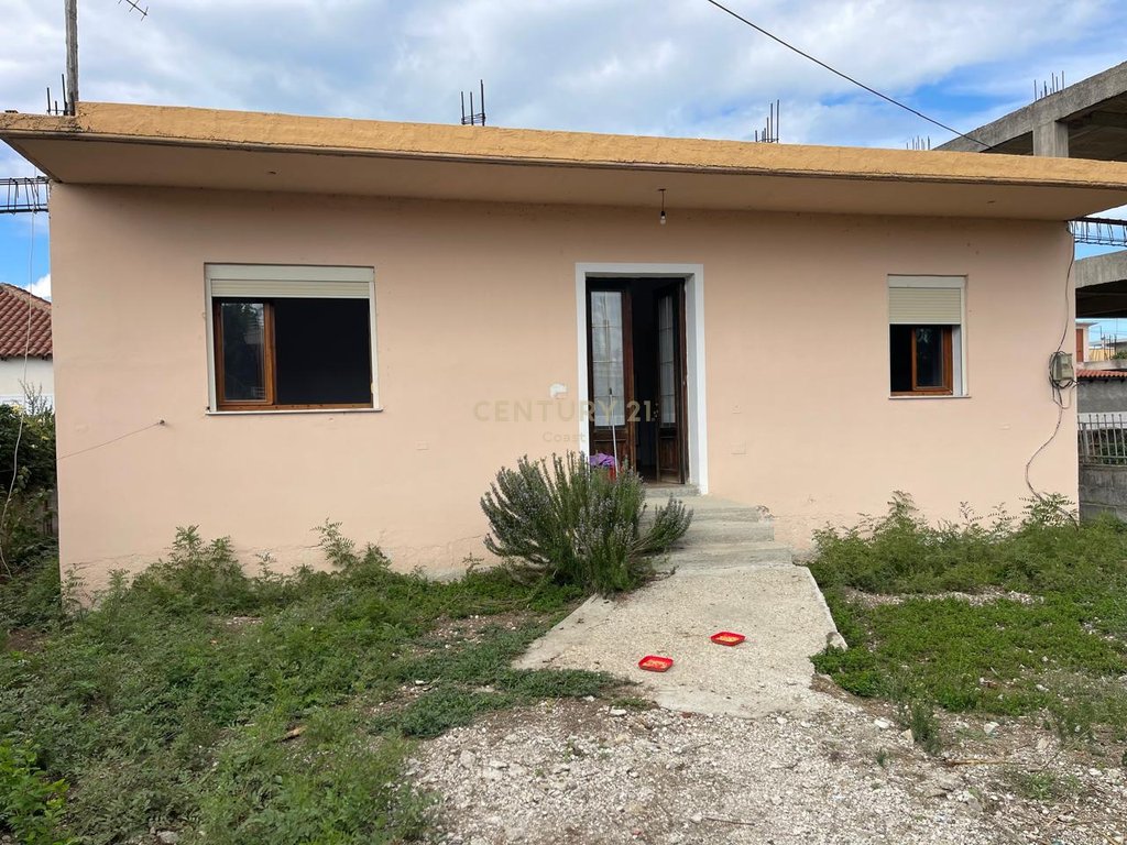 Einfamilienhaus zu verkaufen in fushë të druve, Vlorë!!