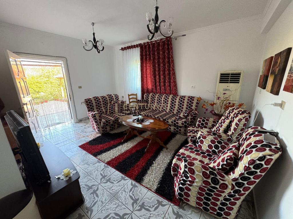 Einfamilienhaus zu verkaufen in fushë të druve, Vlorë!!