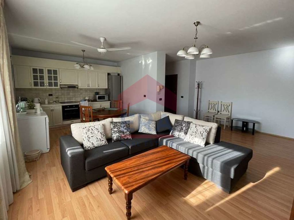 Apartament 3+1+2 - rr elbasanit