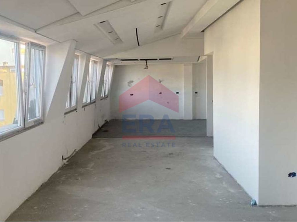 Apartament 3+1 - rruga e kavajes