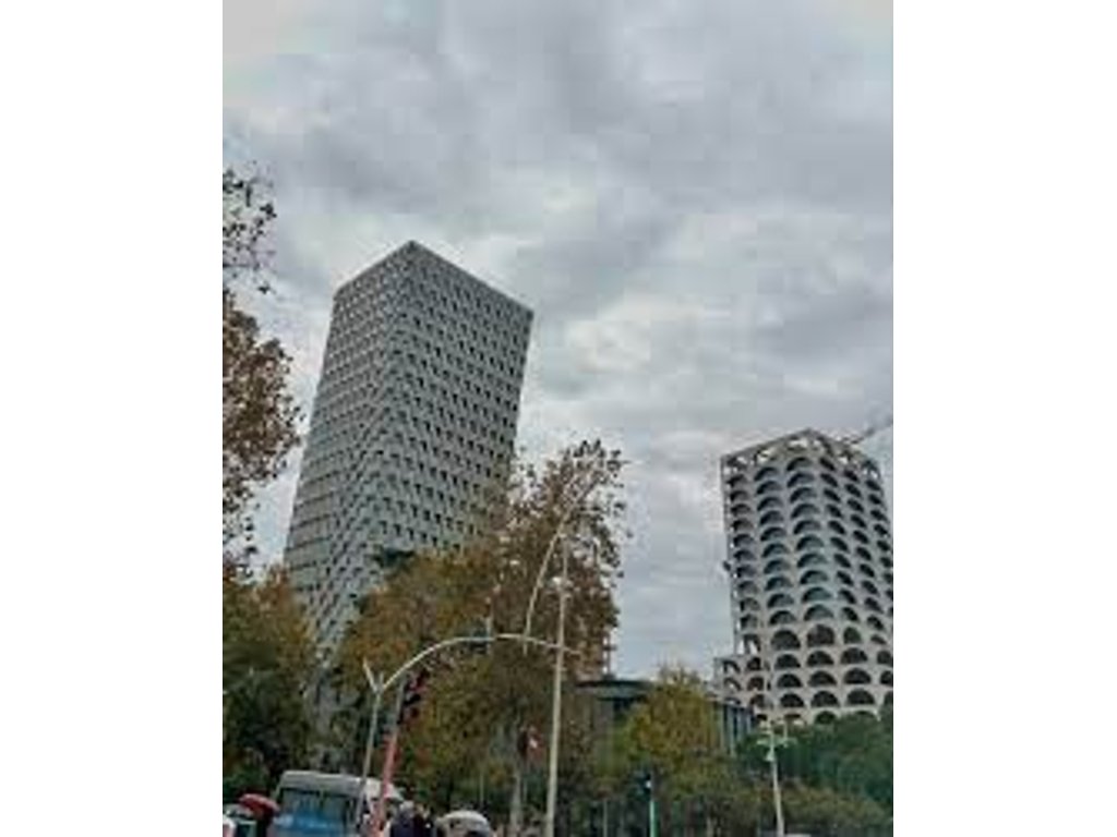 À louer, espace de bureau près de hotel plaza!