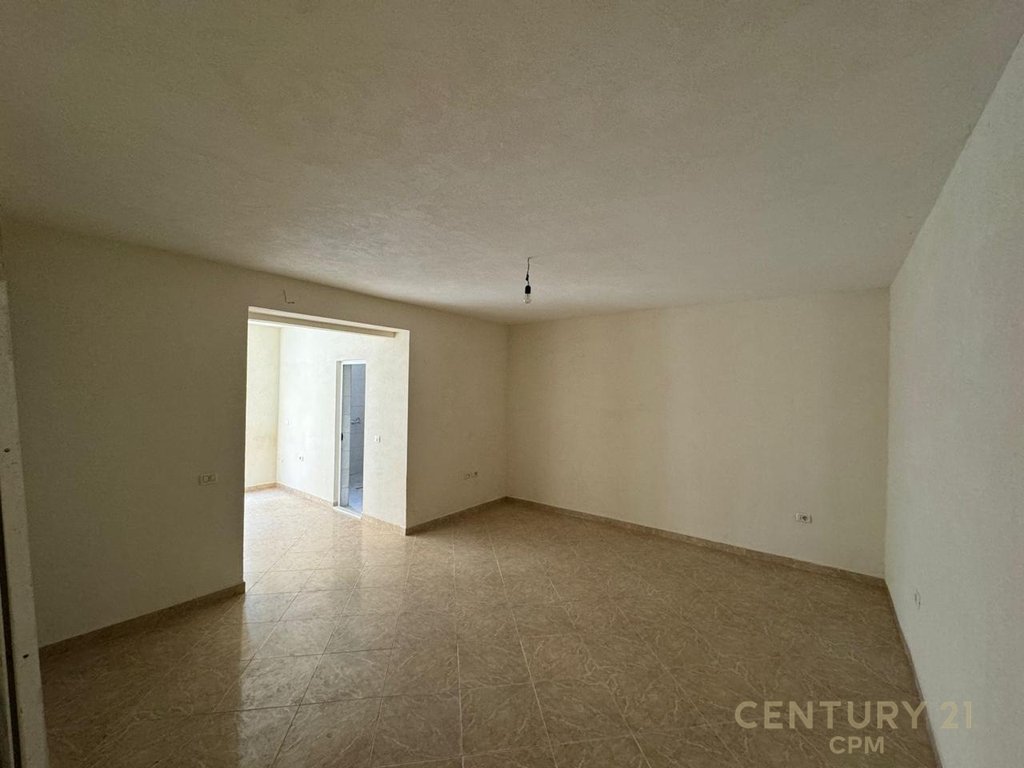À louer, espace de bureau près de hotel plaza!