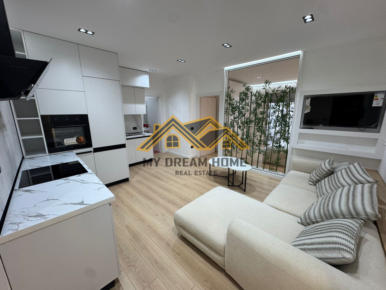 Wohnung 1+1 nahe des zugbahnhofes in durres, zu verkaufen! | my dream home real estate - albanien