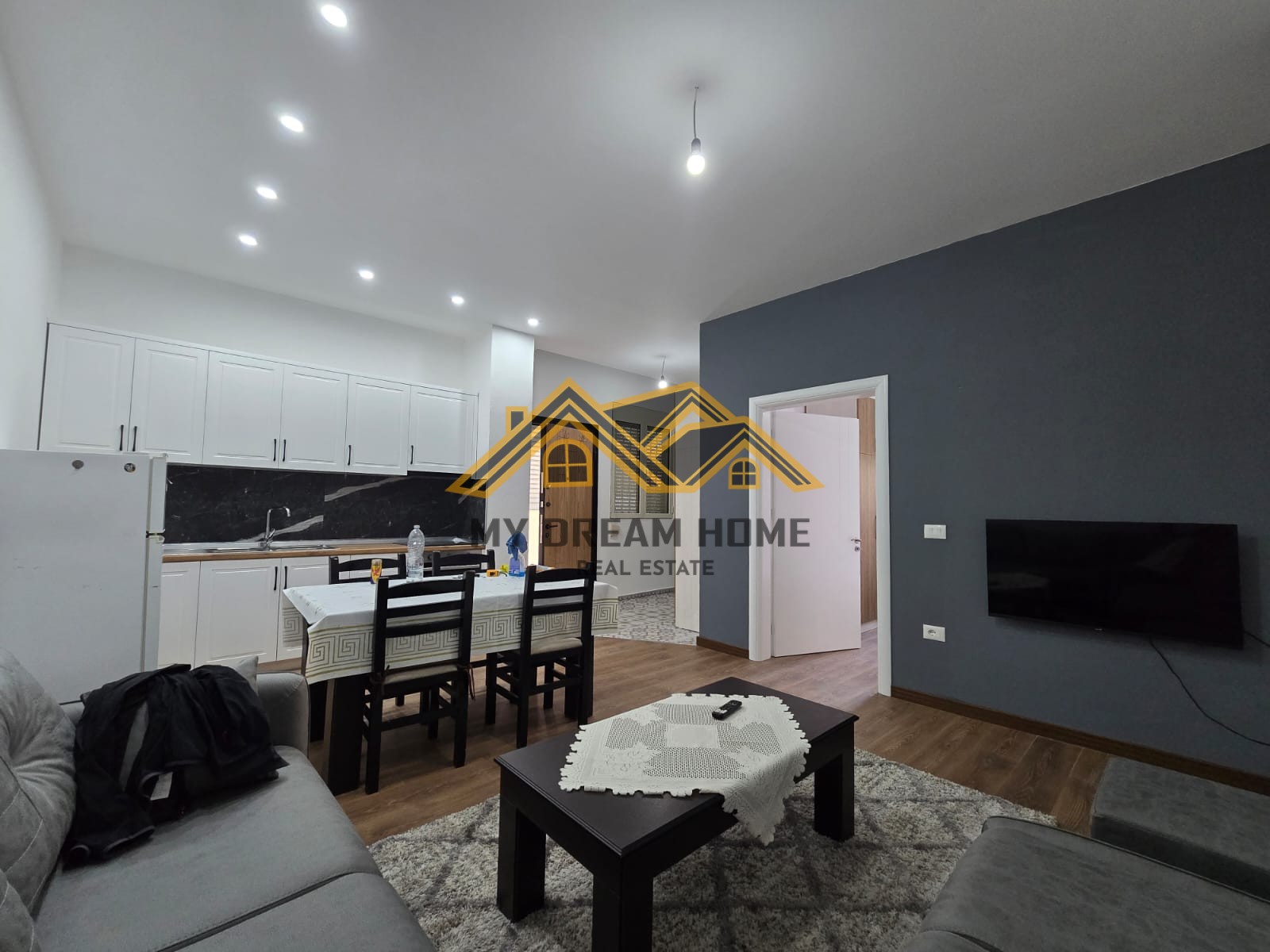 Jepet me qera apartamenti 1+1 durres | my dream home real estate - albania