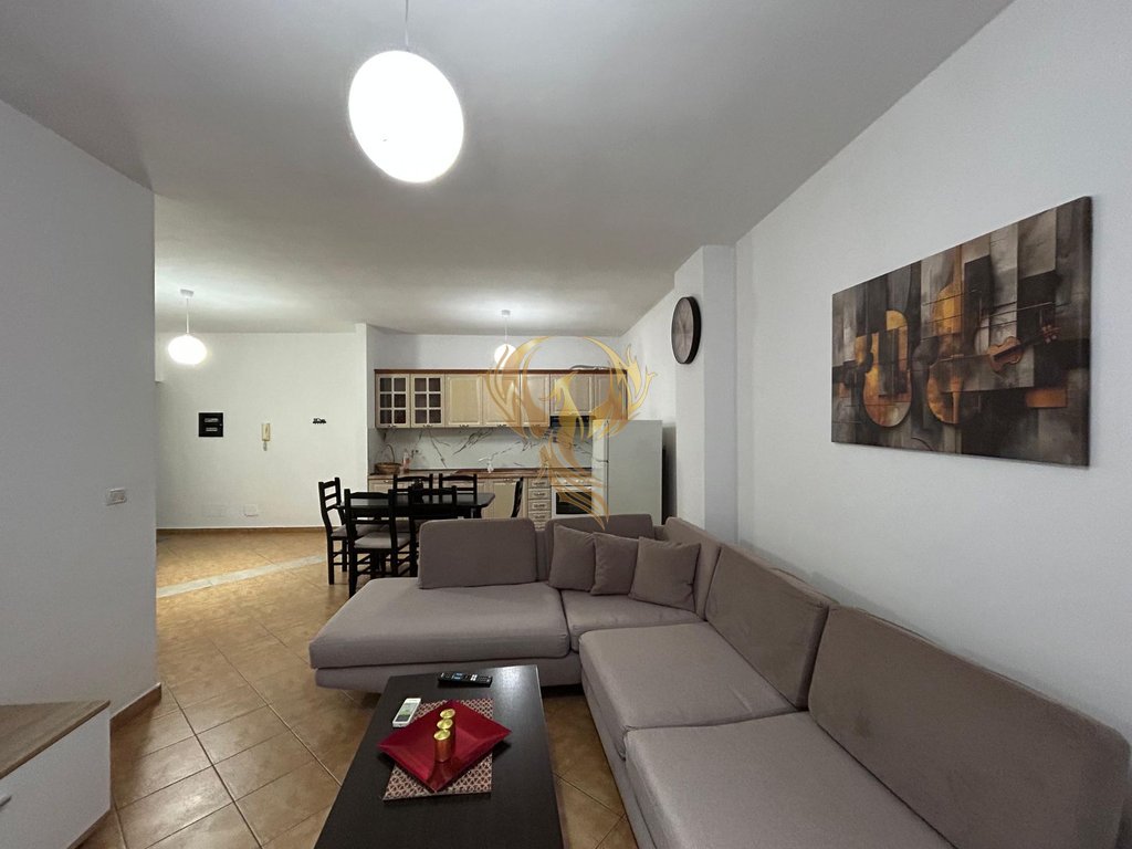 Para alugar: Apartamento 2+1 em Astir