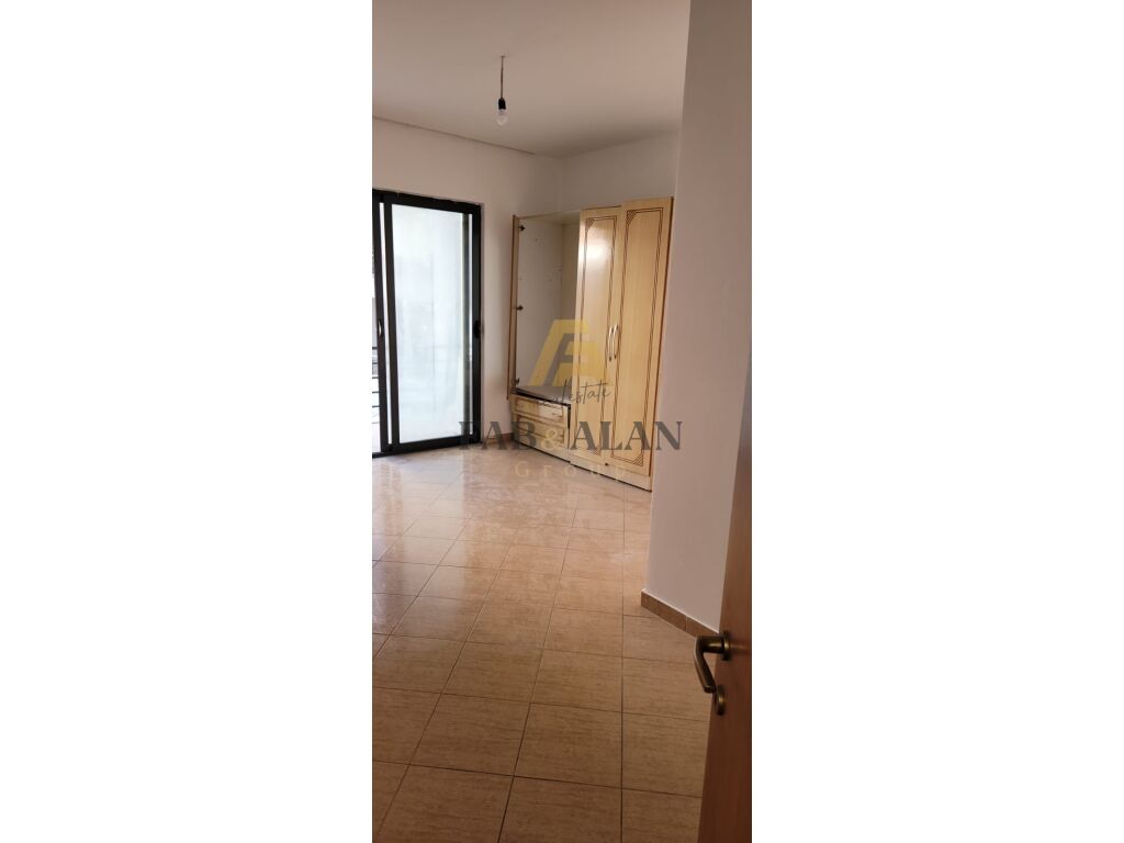 Appartamento ne Astir 1+1 in affitto!