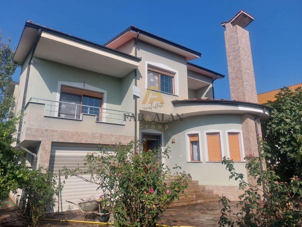 Ne kavaje villas + terrain à vendre!