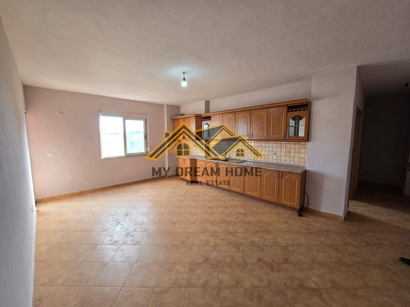 Louer appartement 2+1 près de la police durres ! | my dream home real estate - albanie