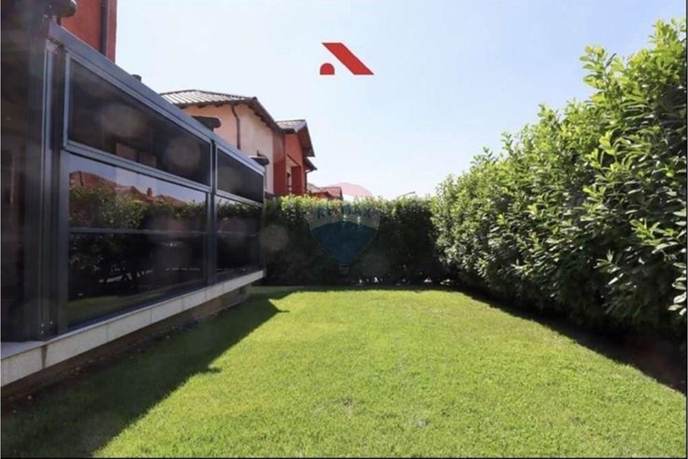Casa en venta 280 m² en nic, Çagllavicë Prishtinë! (2)