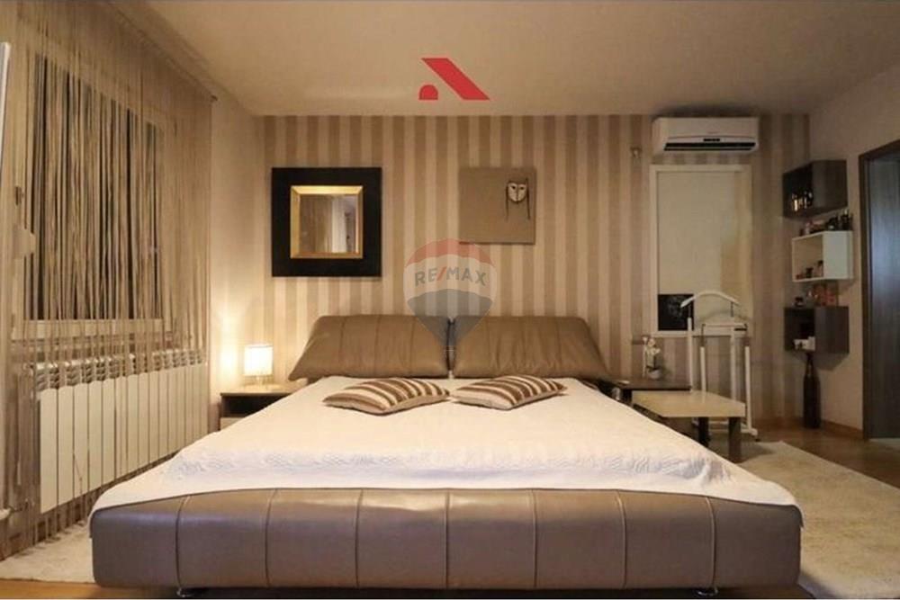 Casa in vendita 280 m² a nic, Çagllavicë Prishtinë!