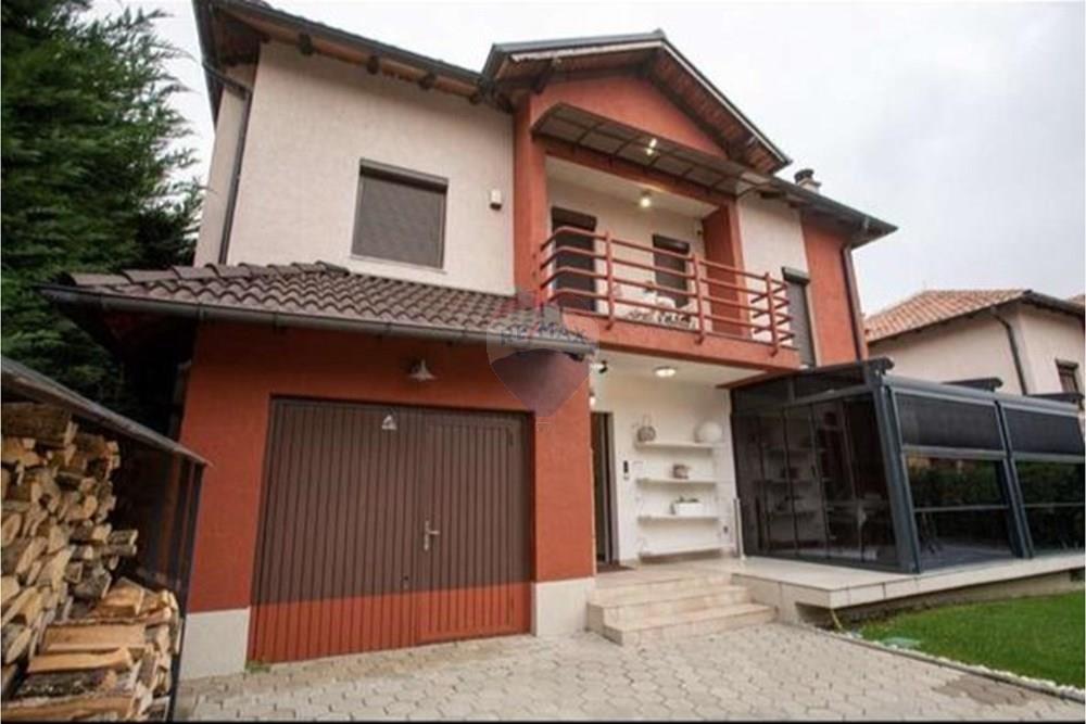 Casa en venta 280 m² en nic, Çagllavicë Prishtinë! (3)