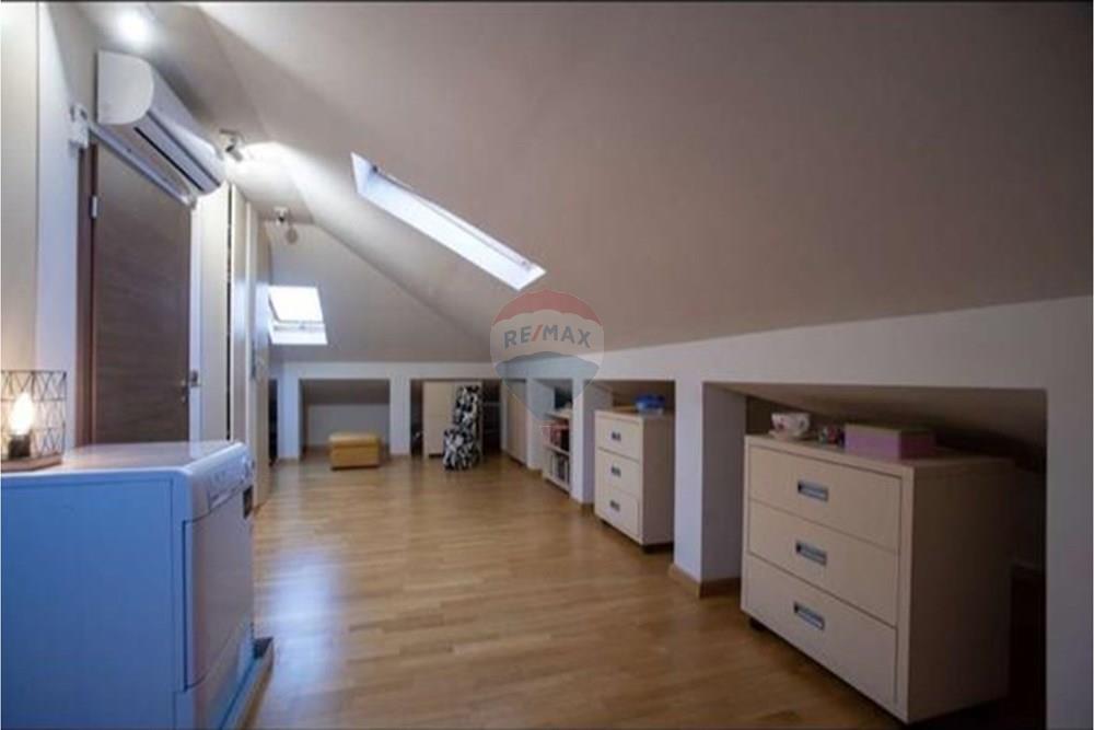 Casa in vendita 280 m² a nic, Çagllavicë Prishtinë!