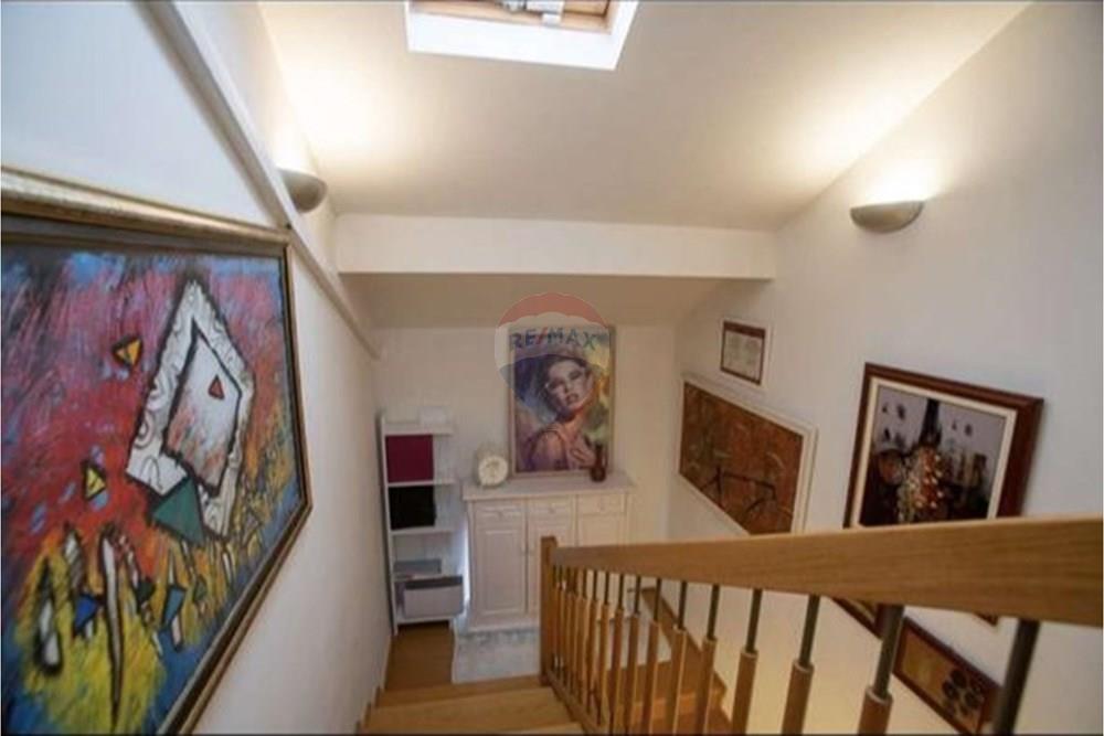 Casa in vendita 280 m² a nic, Çagllavicë Prishtinë!