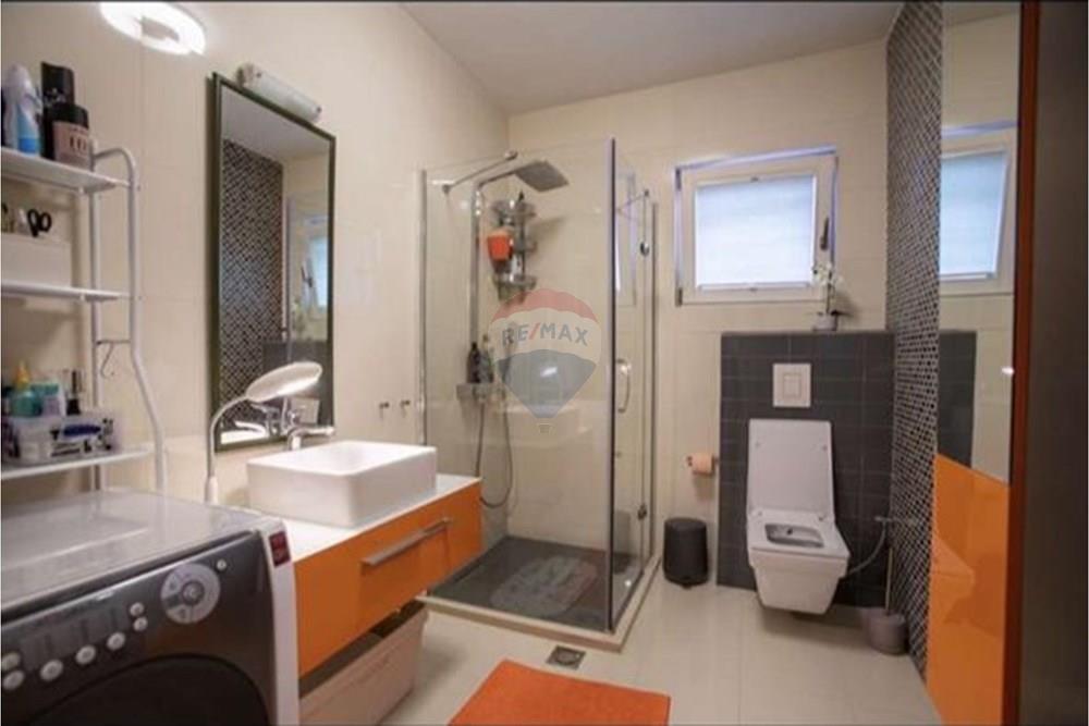 Casa in vendita 280 m² a nic, Çagllavicë Prishtinë!